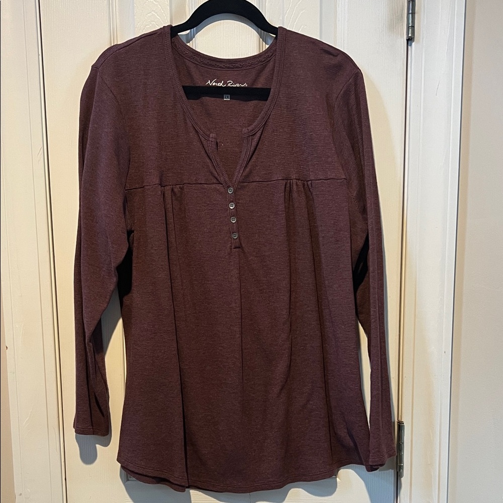 North River Outfitters Women's Long Sleeve Maroon Tee
